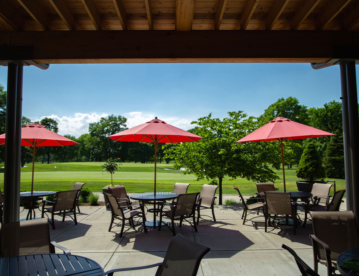 Dining at Milburn Country Club Overland Park, Kansas